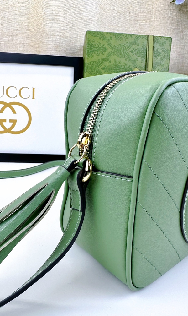 激安グッチバッグコピー角部分ディテール